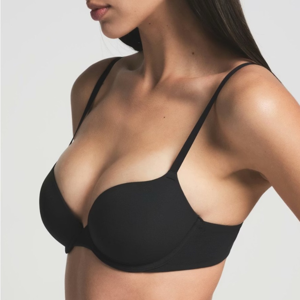 Skims Fits Everybody Push Up Bra